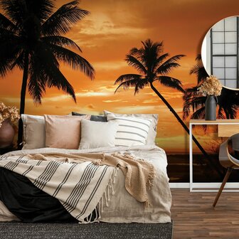 Tropisch Strand fotobehang Palmbomen en Zonsondergang