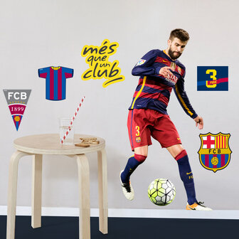 Piqu&eacute; muursticker