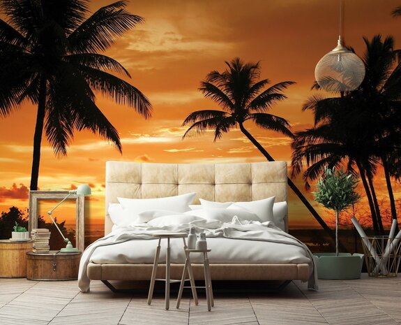 Tropisch Strand fotobehang Palmbomen en Zonsondergang