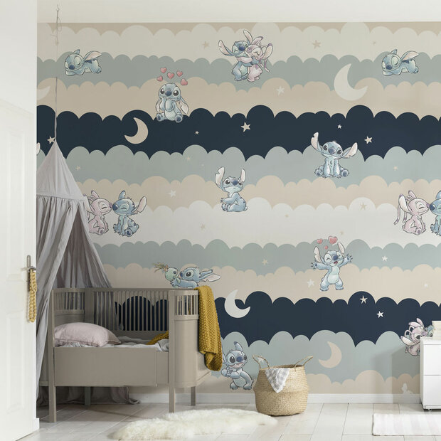 Disney Lilo en Stitch behang Cozy Clouds