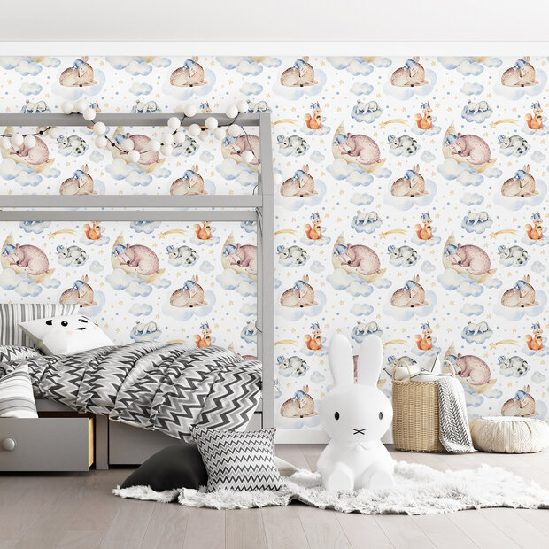 Vliesbehang &ndash; Slapende bosdieren op wolken | Blauw &amp; Beige